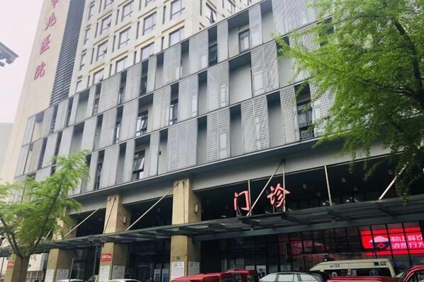 Exterior - Changee Hotel (Shanghai Baoshan Wanda Gongkang Road Subway Station) (Shanghai)