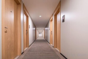 Unclassified image, 3 of 14, button - Shell Hotel (Shunyi Ideal Automobile Base, Beijing) (Beijing)