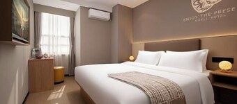 Shell Hotel (Shunyi Ideal Automobile Base, Beijing)