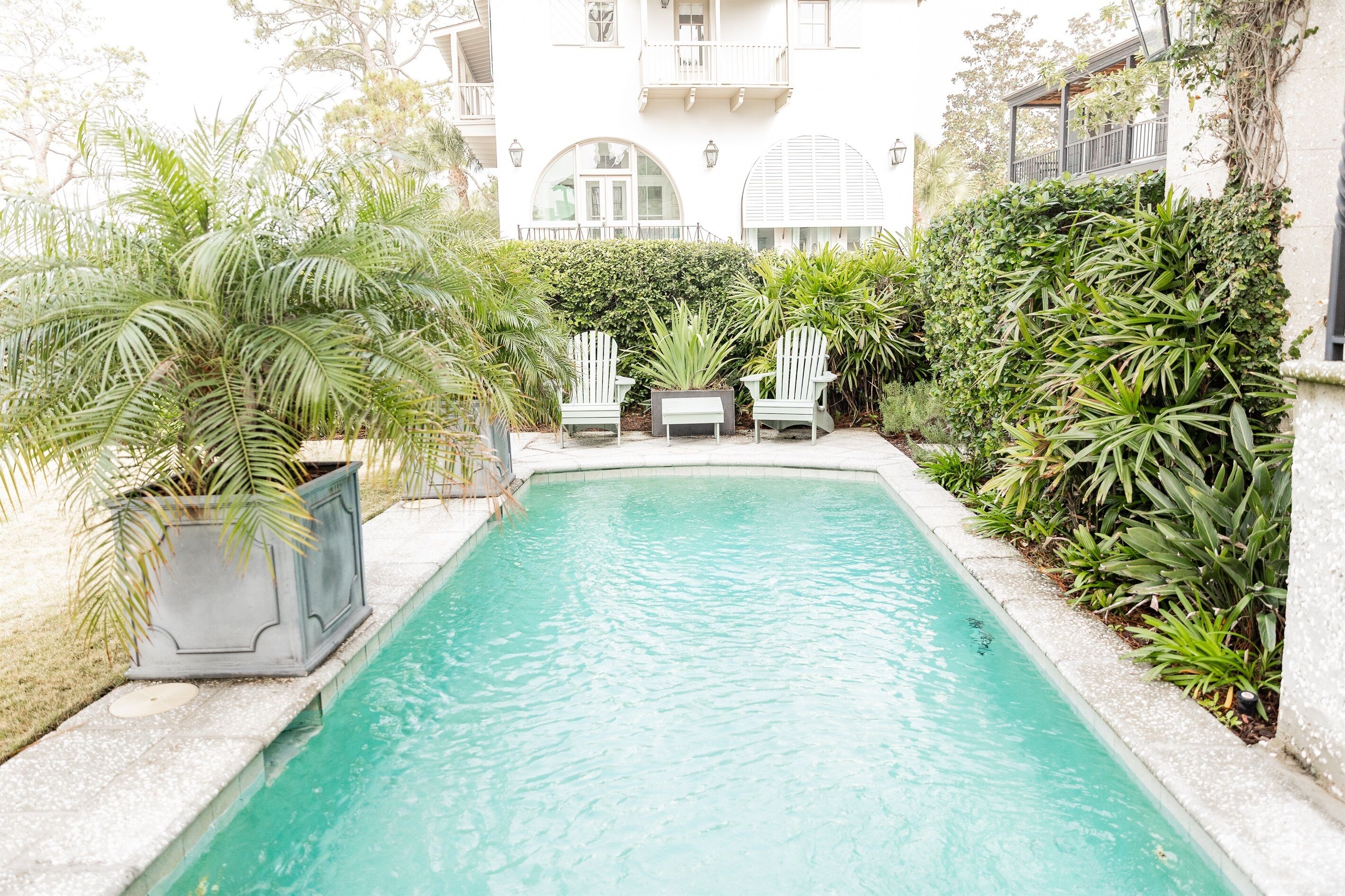 Lämmitetty uima-allas