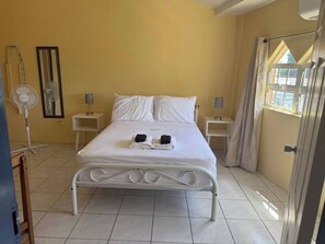 Studio, 1 Bedroom, Smoking, Balcony - Charming Studio in Port of Spain With Pool Access (Port of Spain)