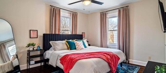 Hot Tub|Ping Pong|Sleeps 9|Retro Fun