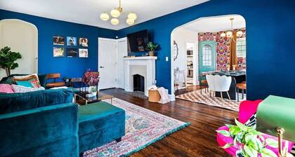 Hot Tub|Ping Pong|Sleeps 9|Retro Fun