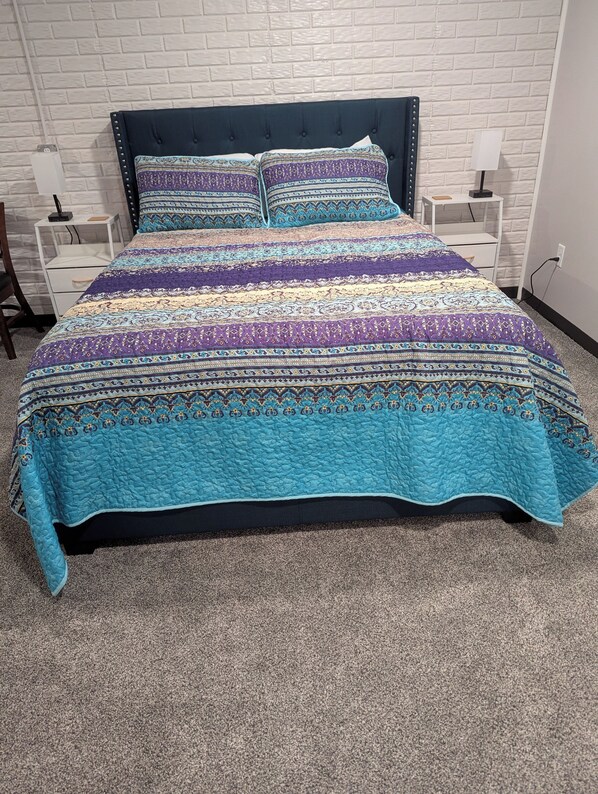 2 bedrooms, desk, iron/ironing board, travel cot