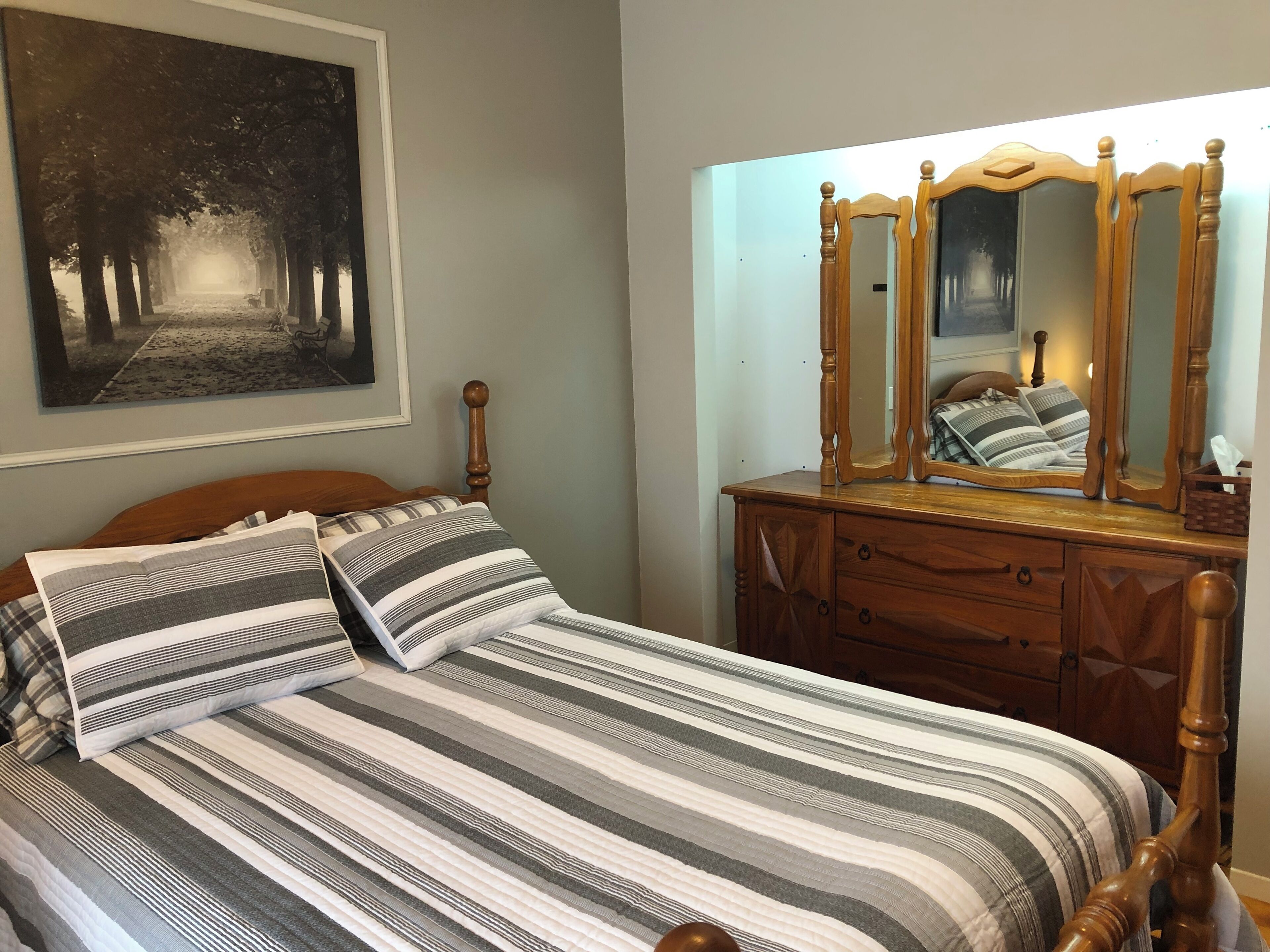 5 quartos, ferros/tábuas de passar roupa, Wi-Fi, roupa de cama