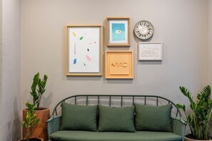 Khu tiếp khách ở sảnh