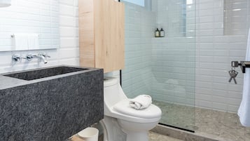 Leilighet – classic, 1 kingsize-seng med sovesofa | Bad | Dusj, hårføner, håndklær og såpe