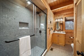 Douche, serviettes fournies