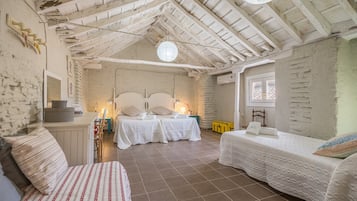 6 habitaciones, tabla de planchar con plancha y wifi gratis