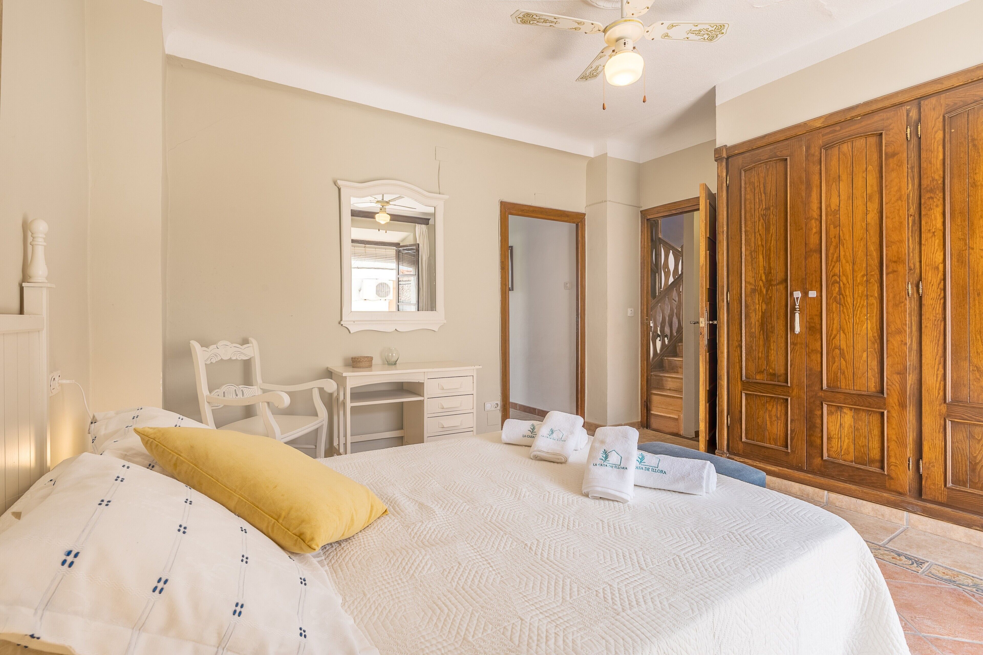 6 bedrooms, iron/ironing board, free WiFi, bed sheets