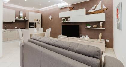 Holiday Home 'Casa Scirocco' with Sea View, Private Terrace and Wi-Fi