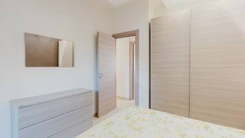 3 Schlafzimmer, BĂŒgeleisen/BĂŒgelbrett, kostenloses WLAN, BettwĂ€sche