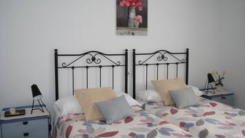 3 chambres, fer et planche Ă repasser, Wi-Fi gratuit, draps fournis