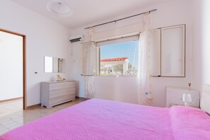 3 chambres, draps fournis