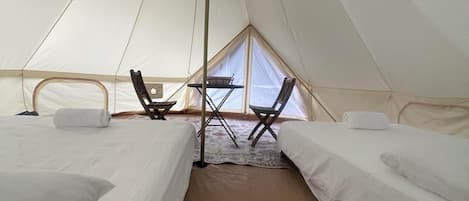 1 chambre, Wi-Fi gratuit, draps fournis