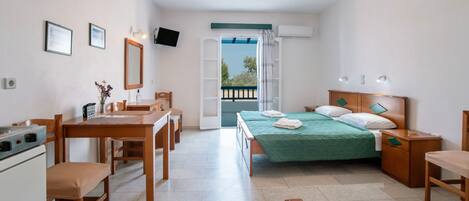 1 室のベッドルーム、アイロン / アイロン台、WiFi (無料)、ベッドシーツ