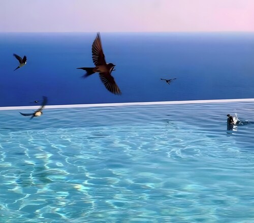 Apartment 'Kaladi Rock' with Sea View, Shared Pool and Wi-Fi