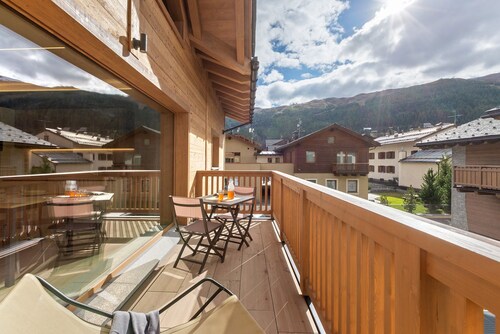 Ferienwohnung 'Sbuffo Livigno' mit Bergblick, privater Terrasse und WLAN