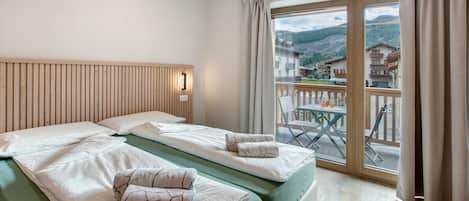 1 bedroom, free WiFi, bed sheets