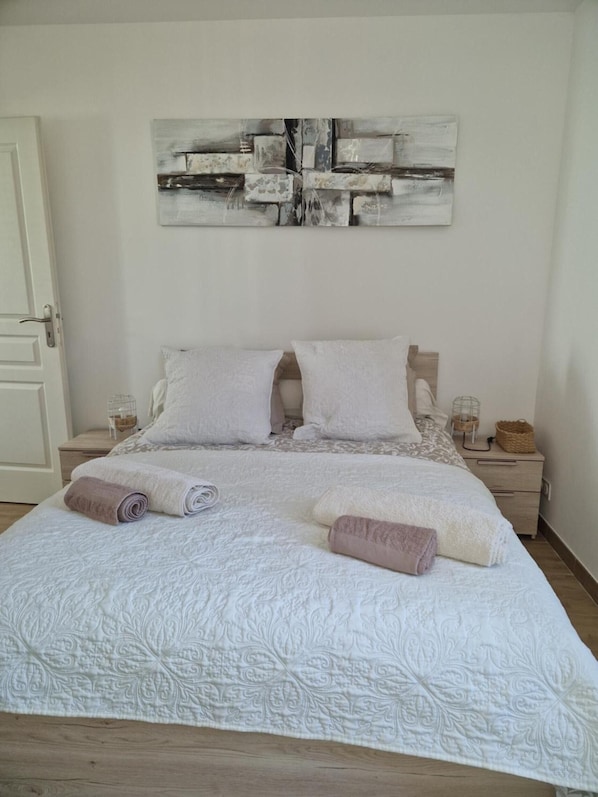 1 bedroom, iron/ironing board, free WiFi, bed sheets