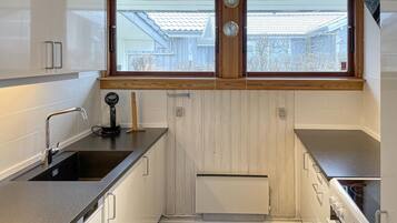 Kühlschrank, Herdplatte, Geschirrspüler