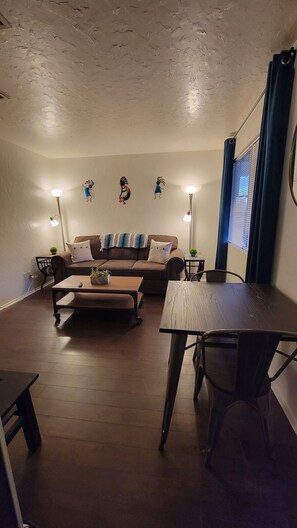 Apartment, 1 Queen Bed with Sofa bed