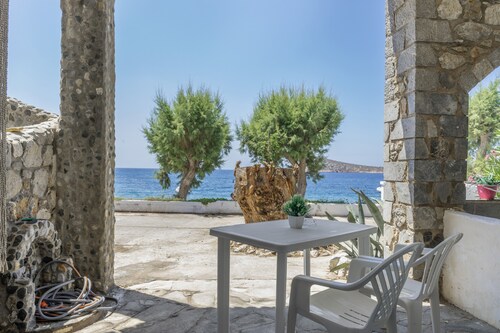 Apartment 'Syrios Suites No 2' mit Meerblick, WLAN und Klimaanlage