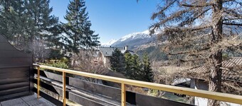 Holiday Home 'Nido Alpino Terme E Sport - Bormio' with Mountain View, Shared Garden and Wi-Fi