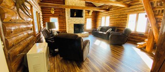 River Lodge - Spacious family cabin on the Kenai River