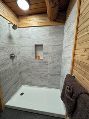 Hair dryer, towels - Cozy Cabin on the Kenai River (Cooper Landing)
