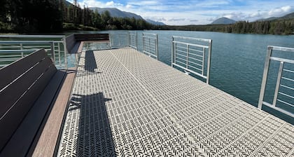 Riverside Cabin - Modern Cabin with Incredible Kenai River Views