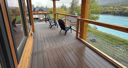 Luxurious Kenai River Condo with Stunning Mountain Views