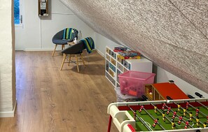 Spielezimmer