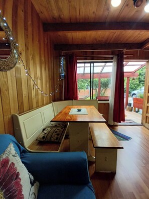Basic Cabin, Garden View | Living area - Ruka Experience (Pucón)