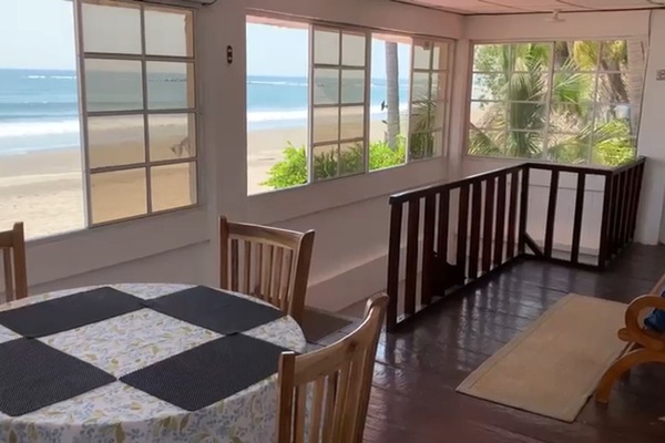 Upstairs lounge area and breakfast nook (outside bedrooms 2 & 3)