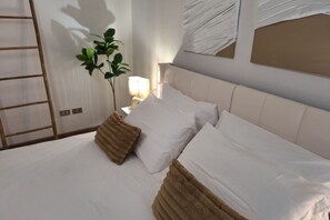 1 bedroom, in-room safe, iron/ironing board, free WiFi