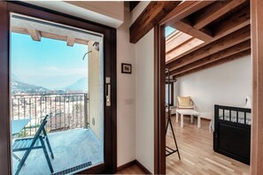 2 chambres, fer et planche à repasser, draps fournis