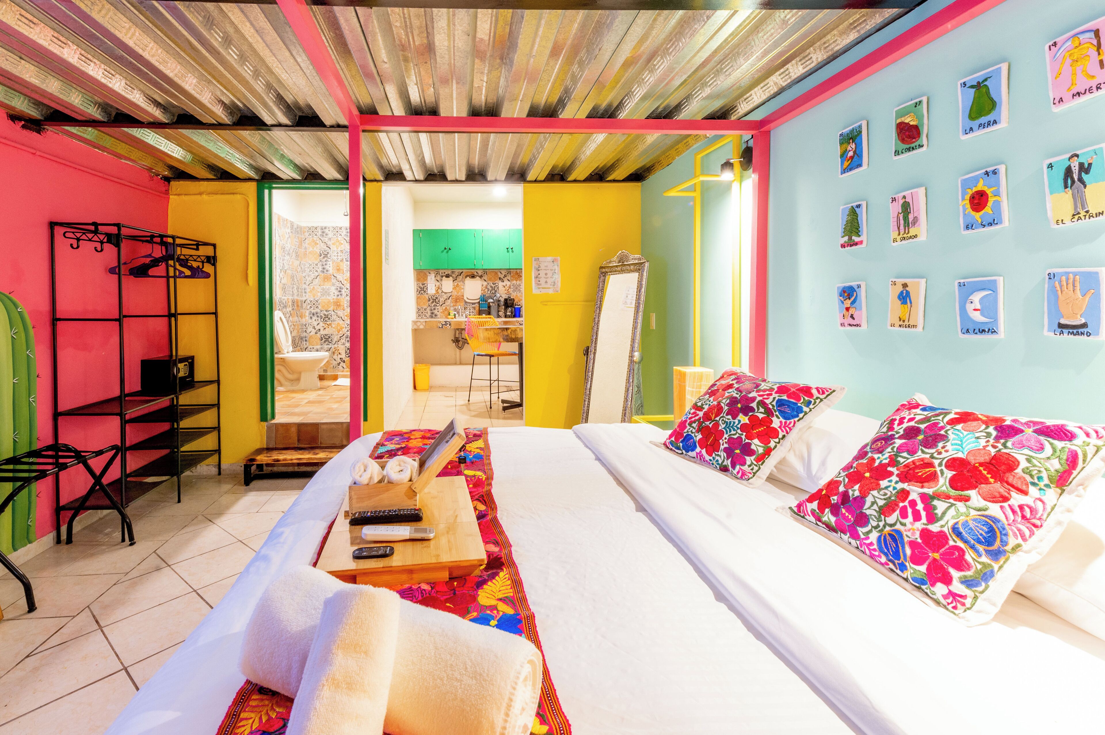 Camera Basic | Una cassaforte in camera, ferro/asse da stiro, Wi-Fi gratuito