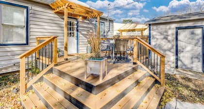 Modern, Fun & Family-Friendly Stay – Close to Everything You Need!