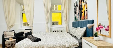 5 quartos, Wi-Fi, roupa de cama