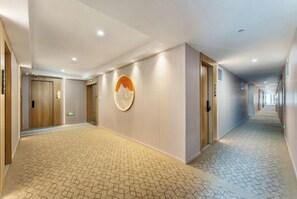 Interior - Jiu Ju Hotel (tongnan South Road) (Shanghai)
