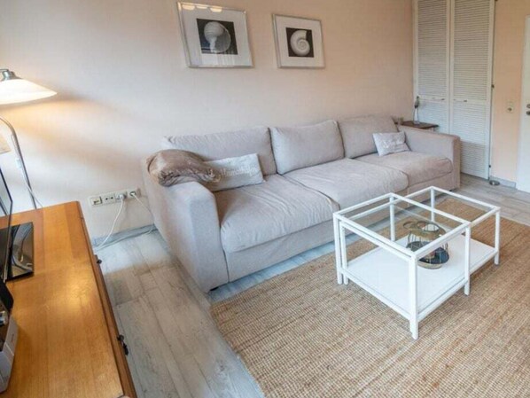 House | Living area - Holiday Home in Norddeich for 2 People (Norden)
