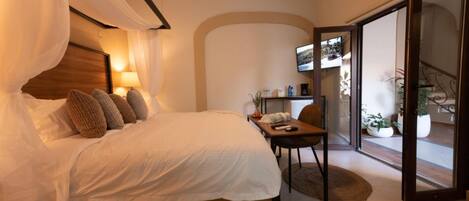 #11 Habitación individual båsica, 1 cama King size, baño privado, planta baja