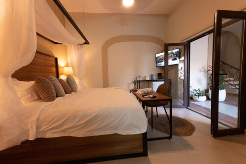 Casa Victoria Malecon - Only Adults