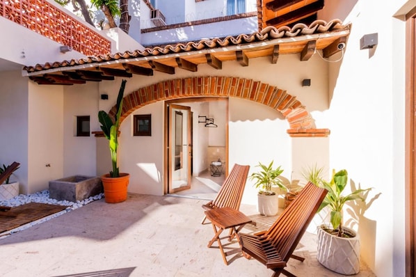 Terrace/patio - Casa Victoria Malecon - Only Adults (Puerto Vallarta)