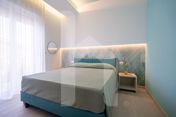 2 عدّة غرف نوم وواي فاي وملاءات أسرّة