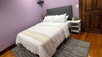 8 quartos, ferros/tábuas de passar roupa, Wi-Fi de cortesia