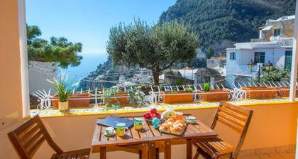 Corner of Paradise. Romantic house with a view in Positano