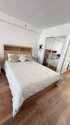 1 camera, Wi-Fi, lenzuola