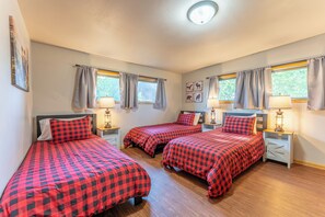 5 bedrooms, free WiFi, bed sheets